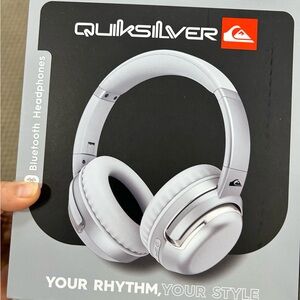 Quiksilver Over-Ear Bluetooth Headphones